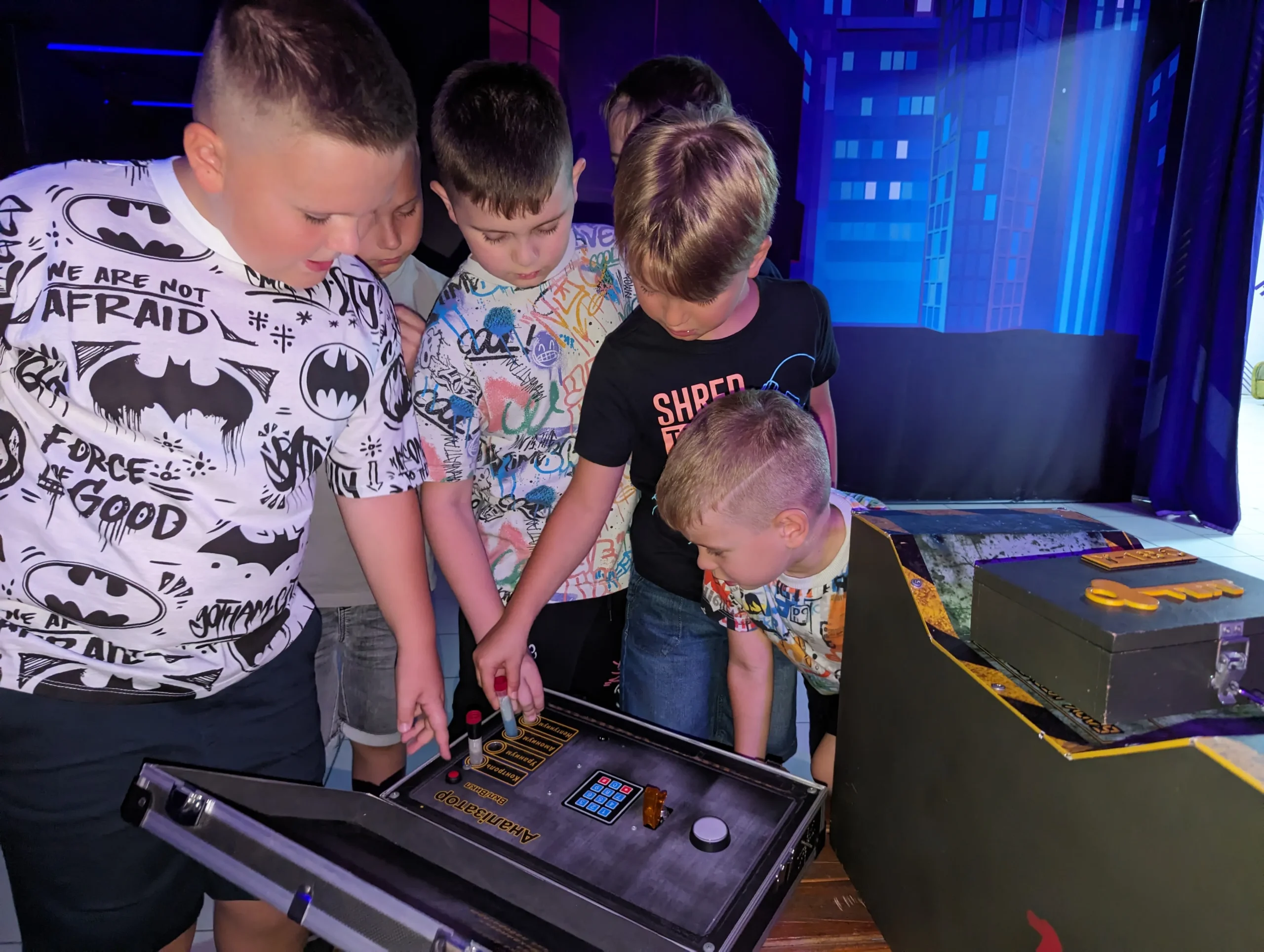 10 найкращих квестів для дітей 8-12 років у 2025 році